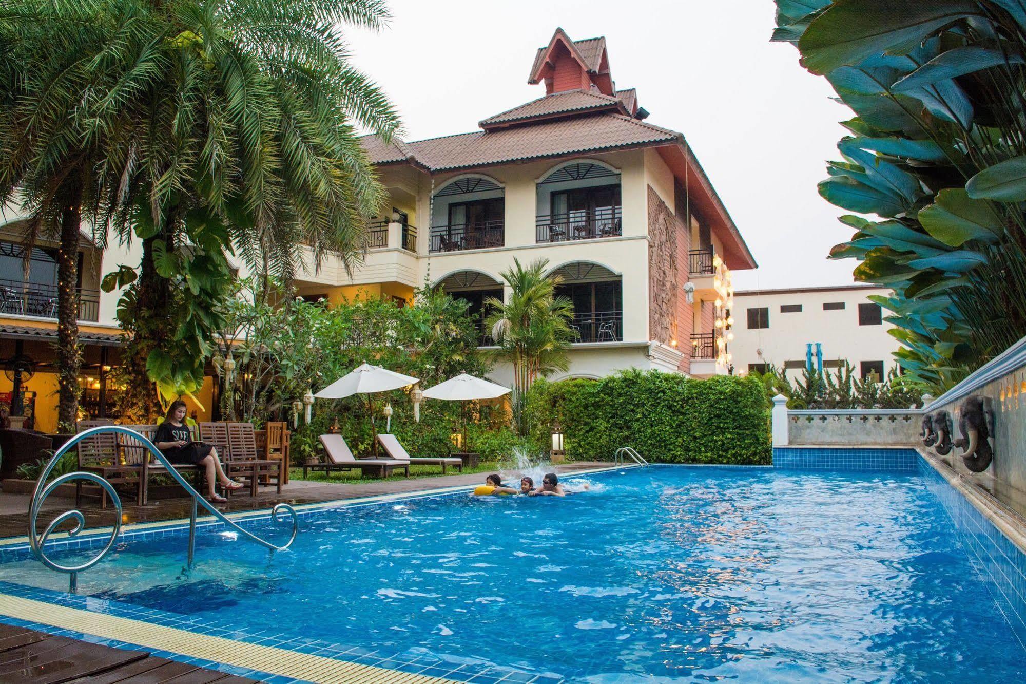 Phoom Thai Garden Hotel Phrae Zewnętrze zdjęcie